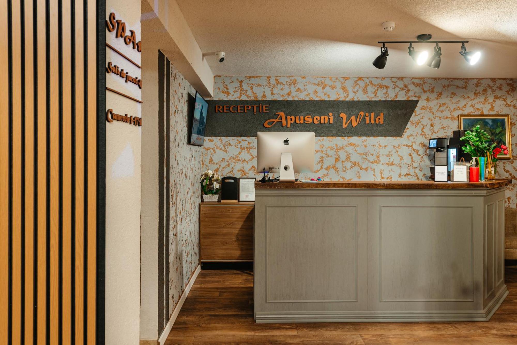 Pensiunea Apuseni Wild Remeti Ngoại thất bức ảnh